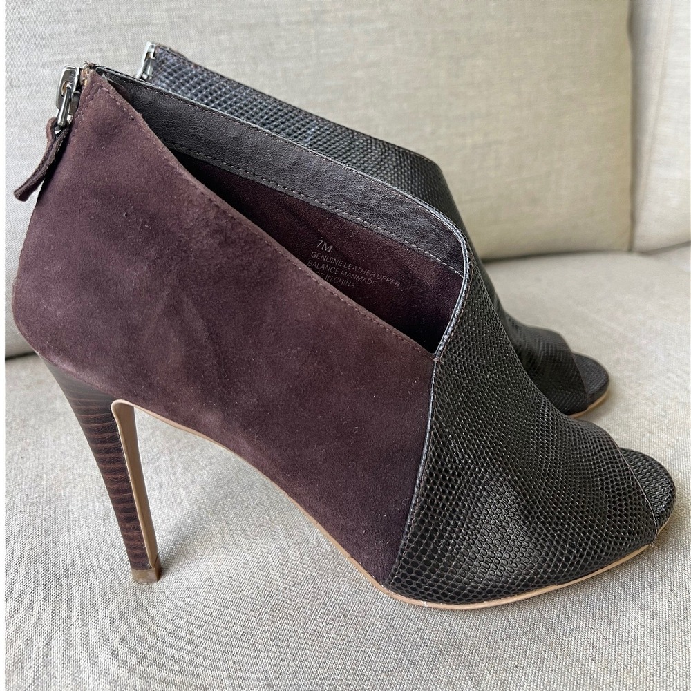 Halogen Women 7M Peep Toe Bootie Chocolate Brown Suede Lizard Embossed Leather